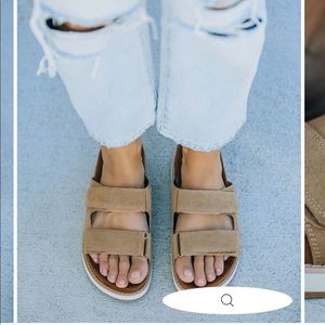 Vici COMFORT FAUX SUEDE VELCRO SANDAL - KHAKI